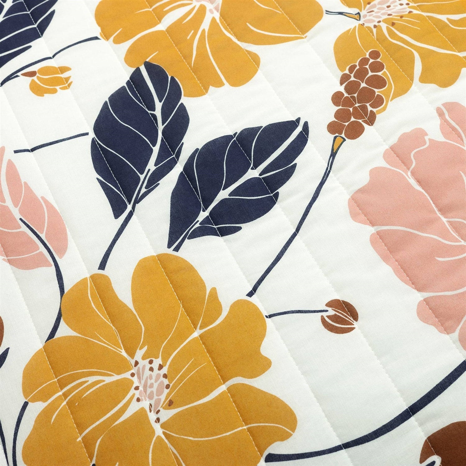 Full/Queen Aloha Hawaiian Floral Lightweight Quilt Set