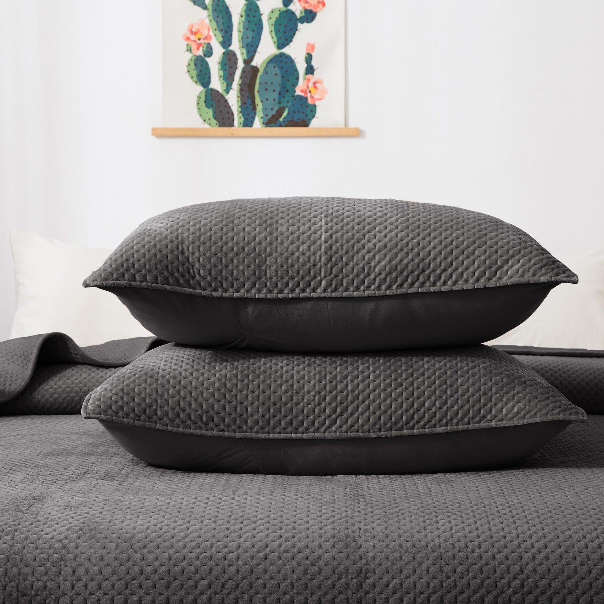 Kasentex Ultra Soft Plush Poly-Velvet Quilt Set, Queen, King, Room Decor, Graduation Gifts, Fathers Day Gift