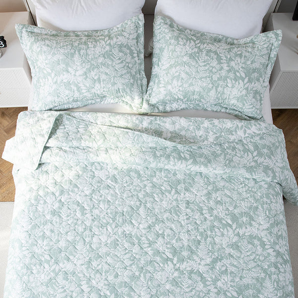 Kasentex Lightweight Botanical Green Floral Quilt Set - Light All Season Bedding, Room Decor, Graduation Gifts