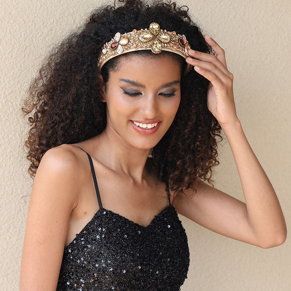 Fashionable retro wide edge sponge compression headband