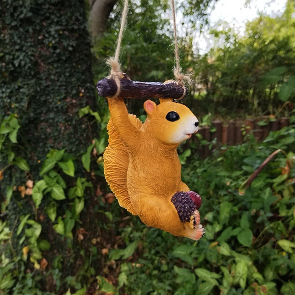 Garden courtyard outdoor decoration squirrel resin pendant