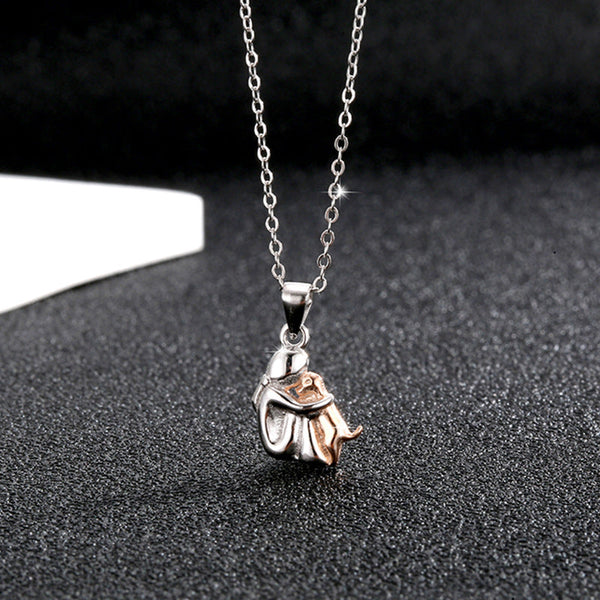 S925 sterling silver little girl and dog embrace necklace for women fashionable and simple contrasting color collarbone chain