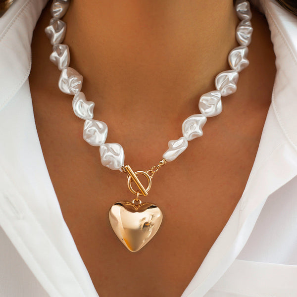 Fashionable heart-shaped hollow pendant collarbone chain simple flat bead pearl necklace set
