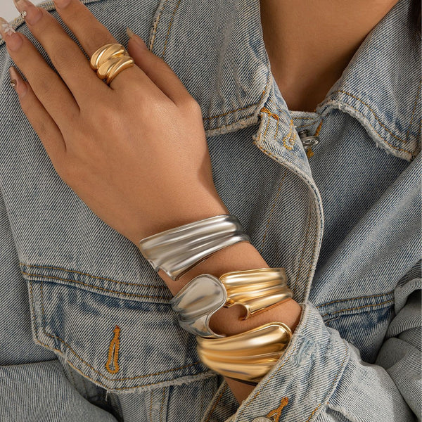 Punk style exaggerated irregular folds personalized winding fish tail bracelet Bracelet