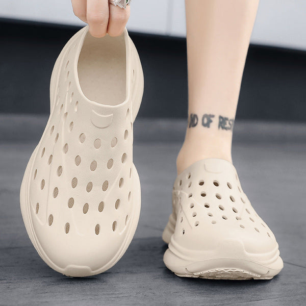 Hollow hole shoes for men one foot sandals fashionable and casual soft soled toe wrapped beach shoes
