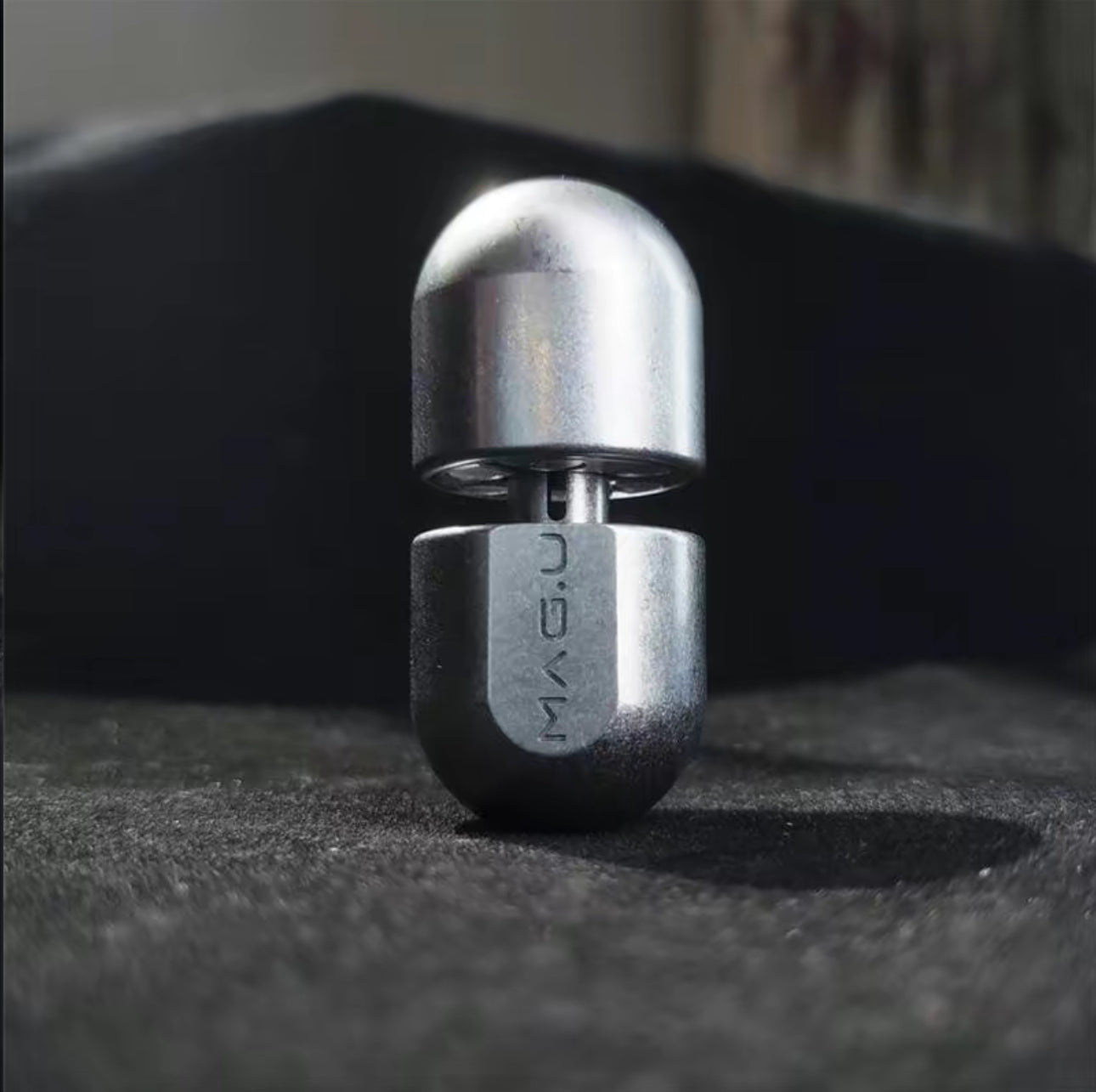 MagniSpin Capsule Fidget