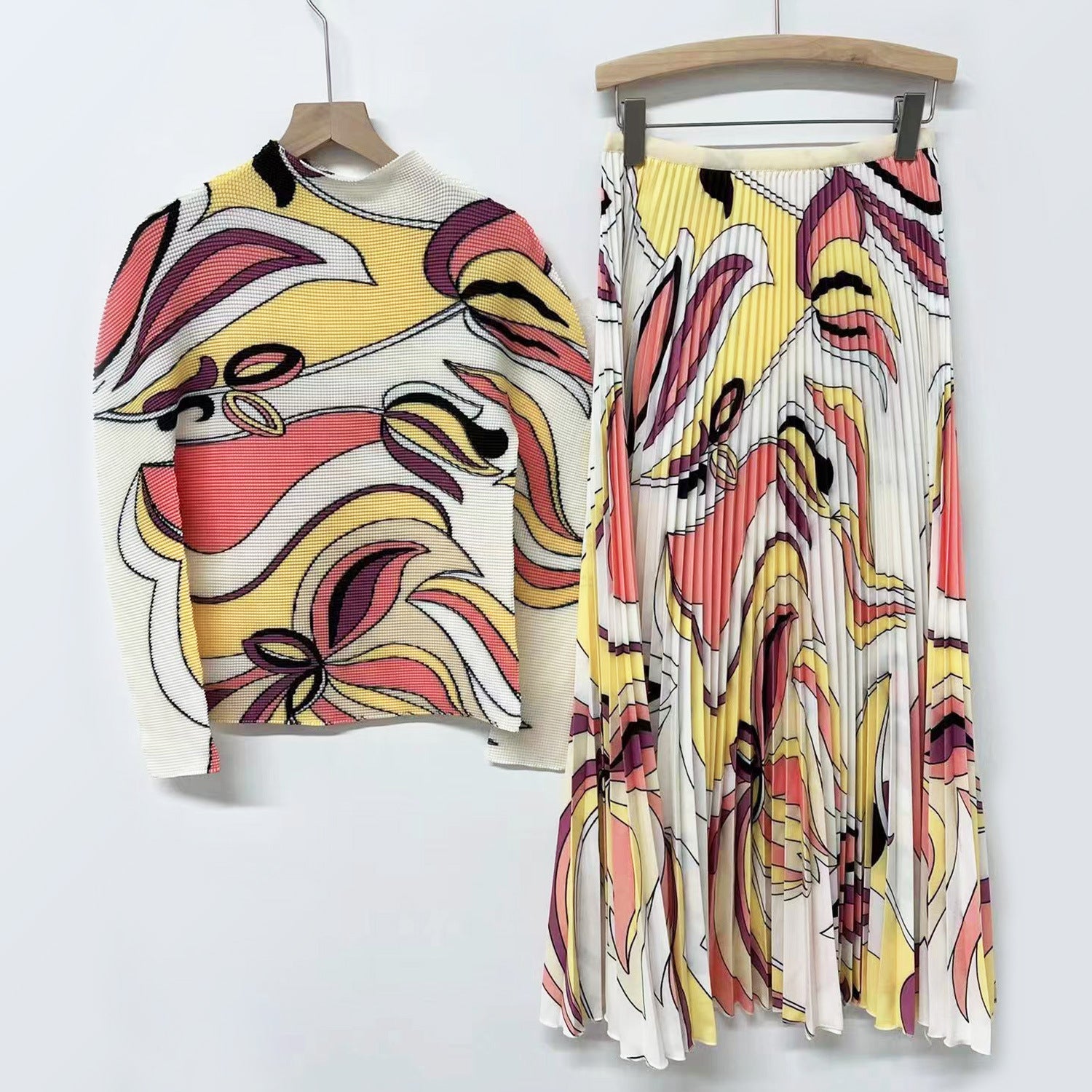 Fashion suit women's pleated two-piece set