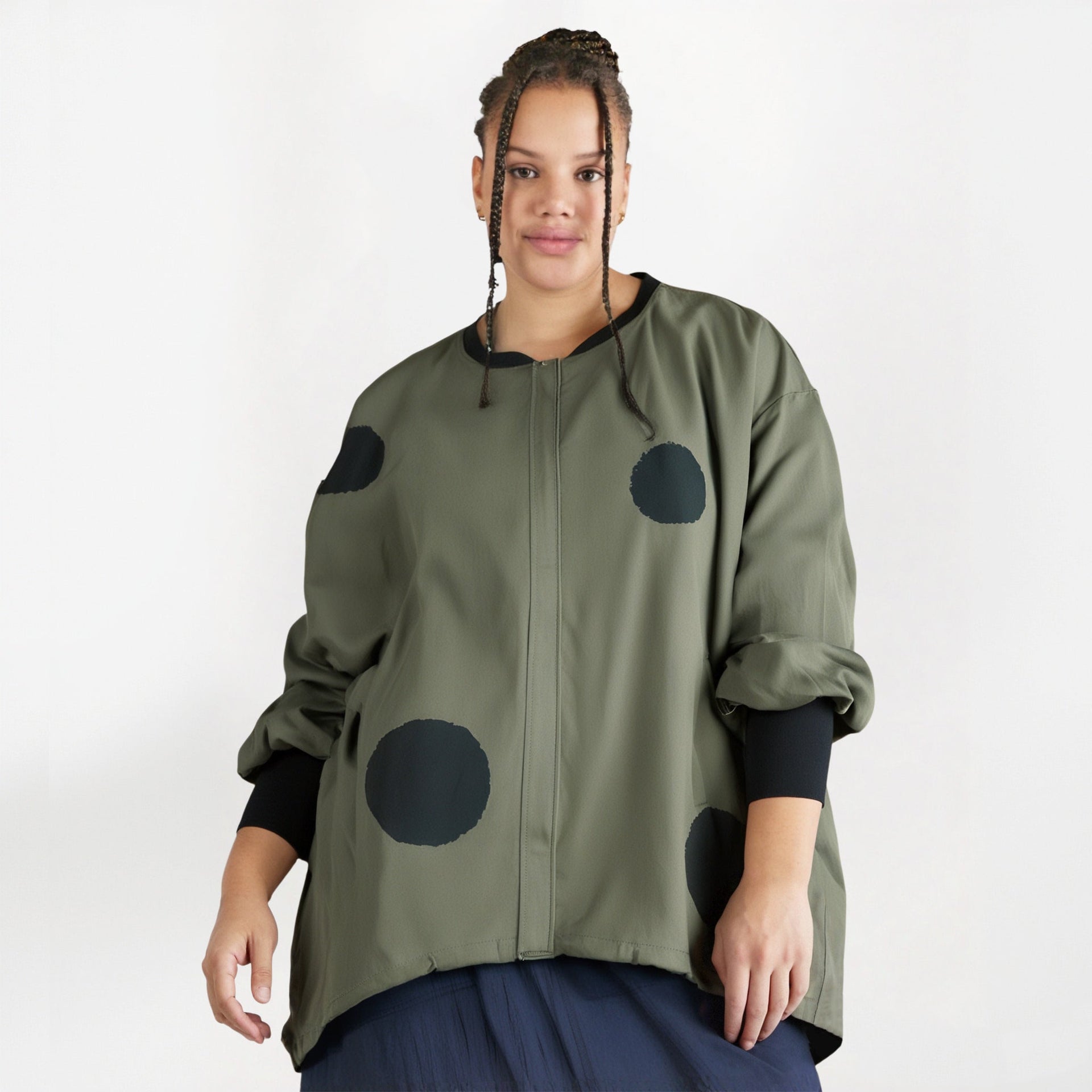 Retro long sleeved stand up collar trench coat for women loose and fashionable stylish zipper cardigan