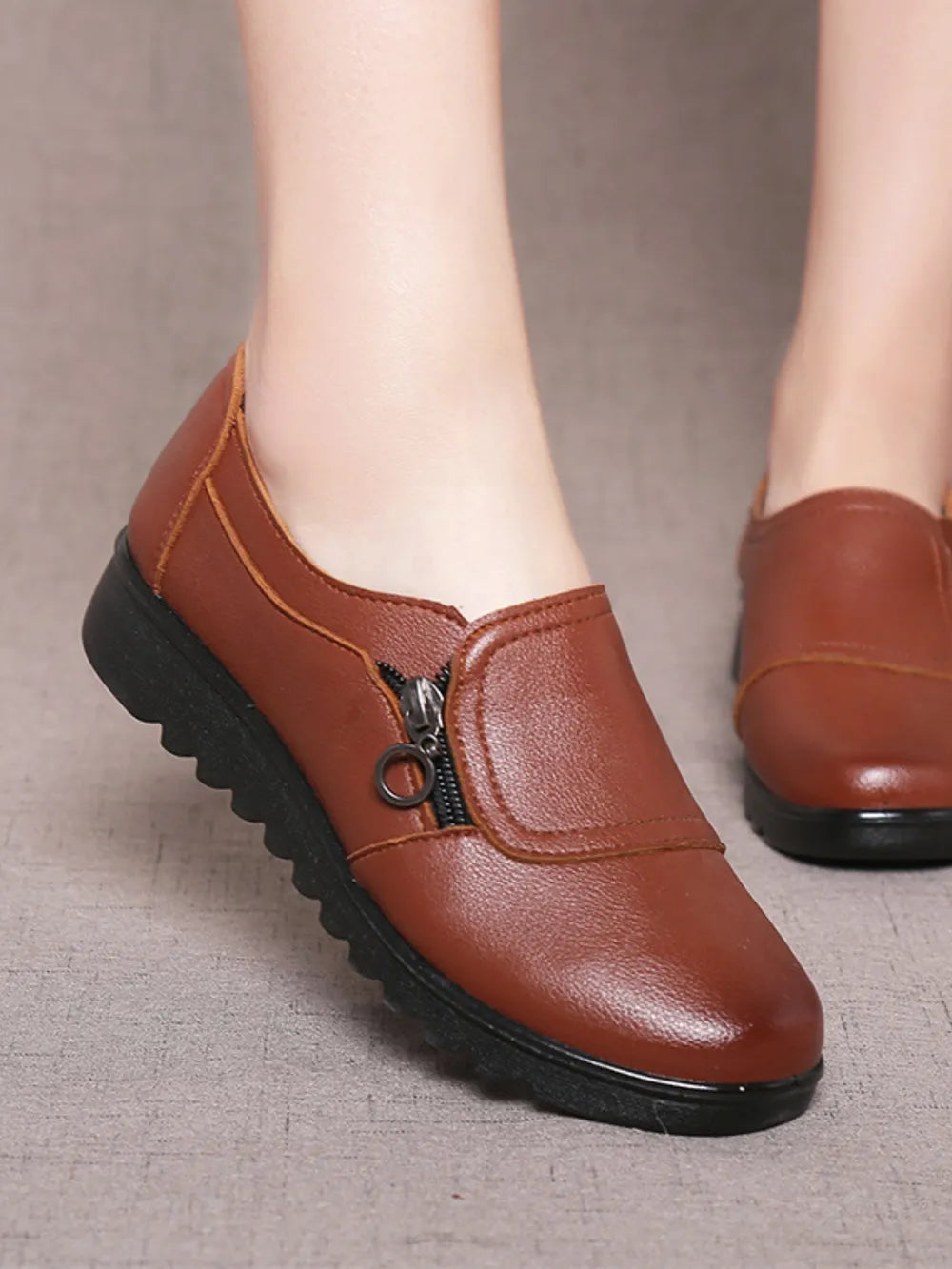 Spring and Autumn New Women's Leather Shoes Grandma Shoes Elderly Shoes